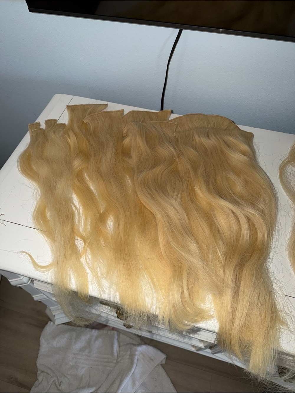 BELLAMI Golden Blonde Clip-In Human Hair Extensions